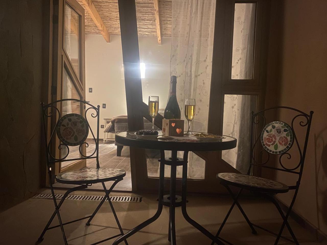 Hotel Pirwa Сан Педро де Атакама Екстериор снимка