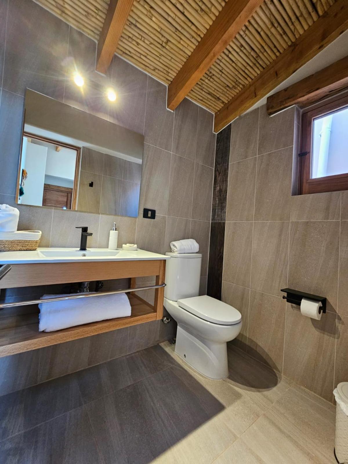 Hotel Pirwa Сан Педро де Атакама Екстериор снимка